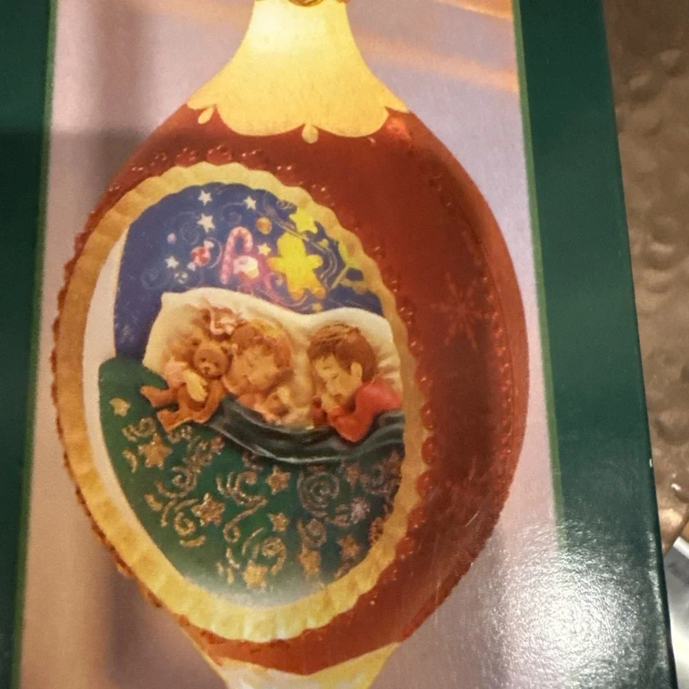 Set 2 Hallmark Illuminations Light Up Christmas Ornament Santa Sugarplum Dreams
